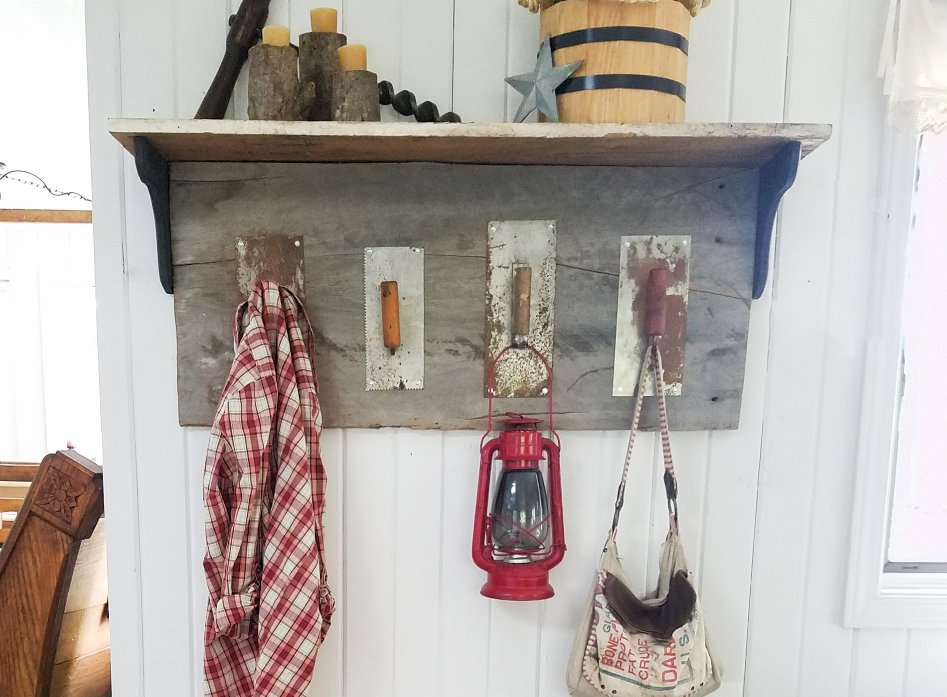 Featured Flea Market Decor by Prodigal Pieces | prodigalpieces.com