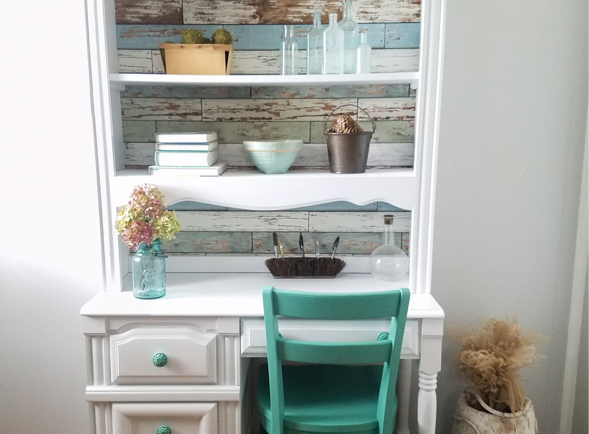 Featured Broyhill Hutch Desk by Prodigal Pieces | prodigalpieces.com
