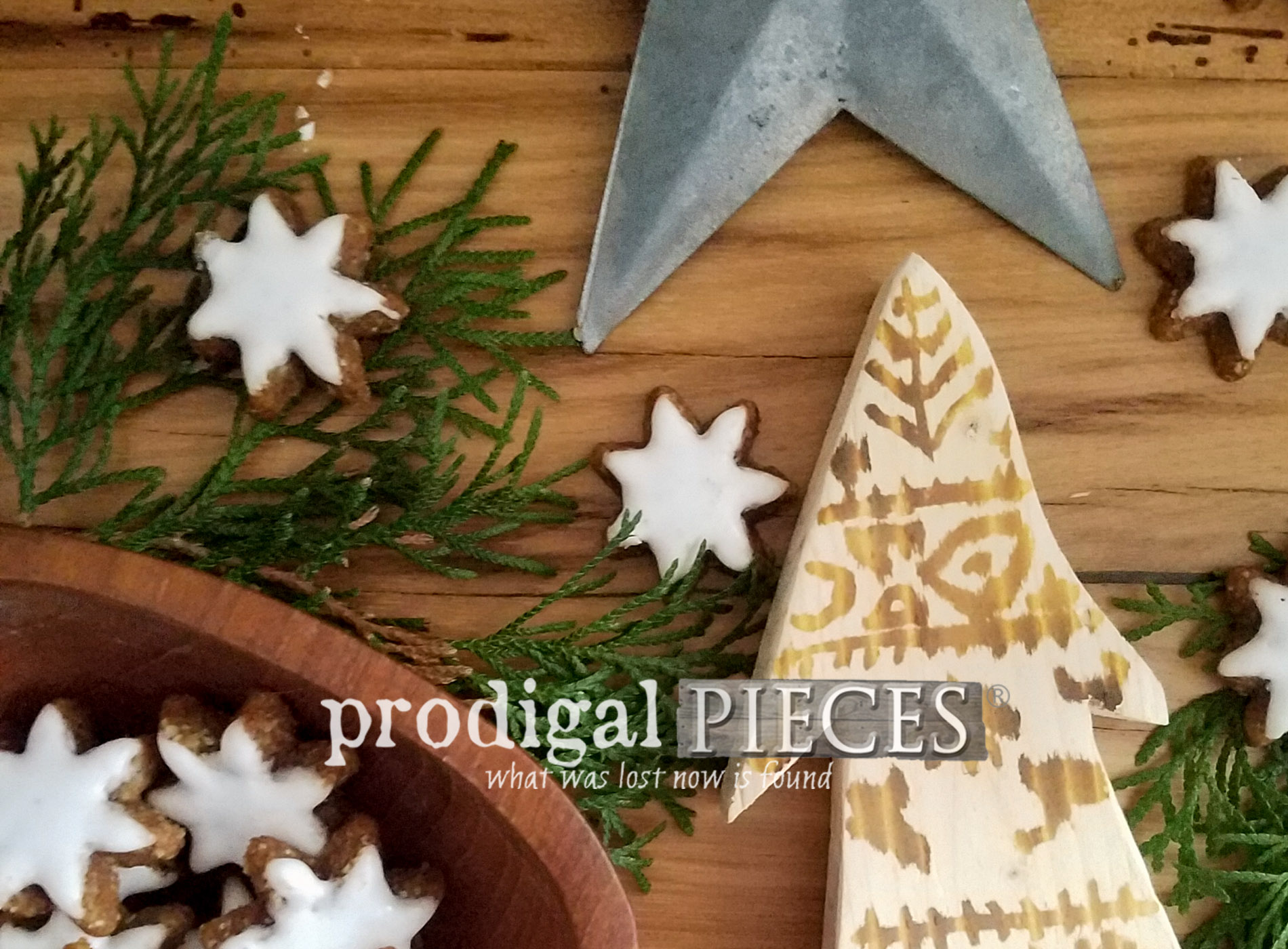 Featured Heat Gun Wood Burning by Larissa of Prodigal Pieces | prodigalpieces.com