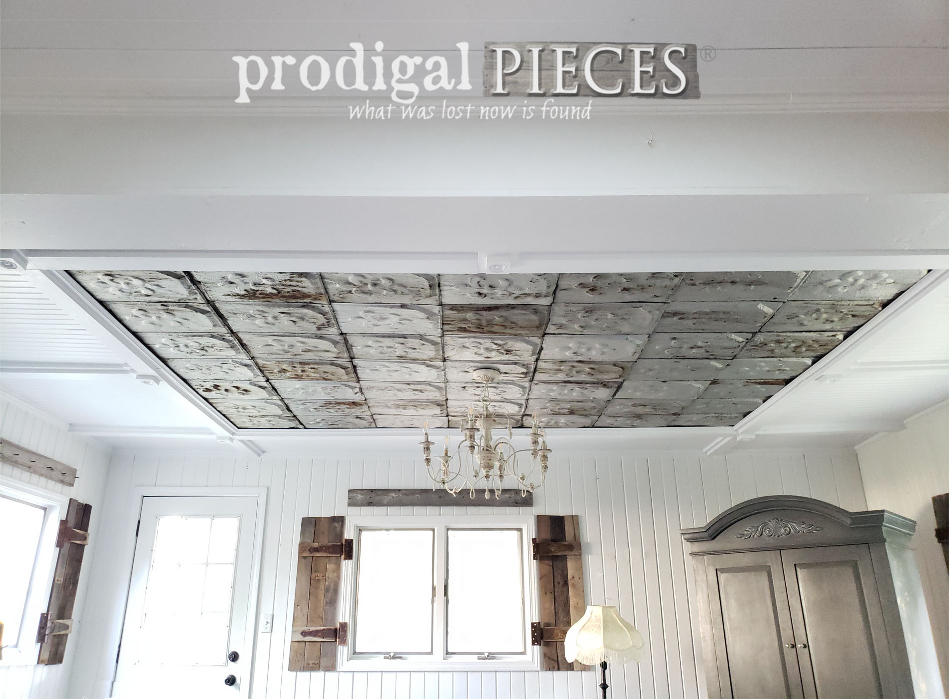 Featured DIY Coffered Ceiling with Reclaimed Barn Roof Shingles by Prodigal Pieces | prodigalpieces.com