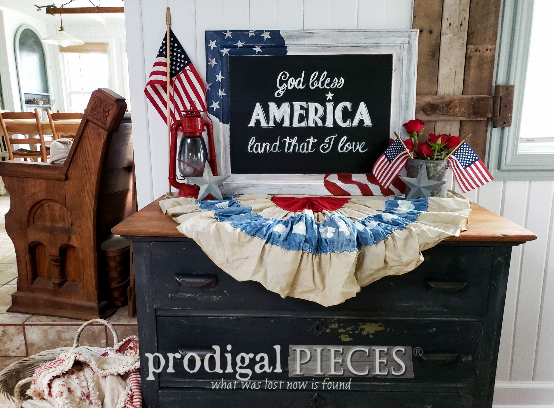 Featured DIY 4th of July Sign Created by a Cupboard Door | Video Tutorial by Larissa of Prodigal Pieces | Head to prodigalpieces.com #prodigalpieces #diy #home #homedecor #farmhouse #4thofjuly #independenceday
