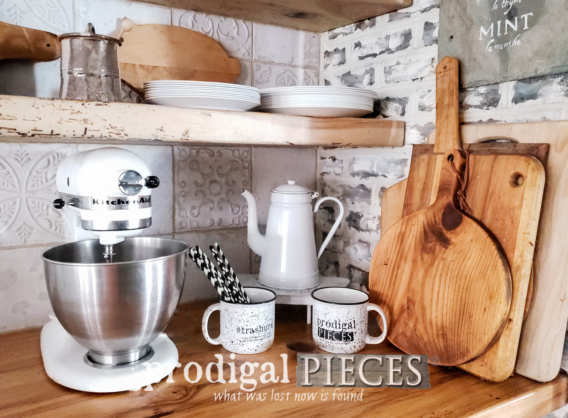 Featured Upcycled Paper Plate Holder into Farmhouse Decor by Larissa of Prodigal Pieces | prodigalpieces.com #prodigalpieces #diy #farmhouse #home #homedecor