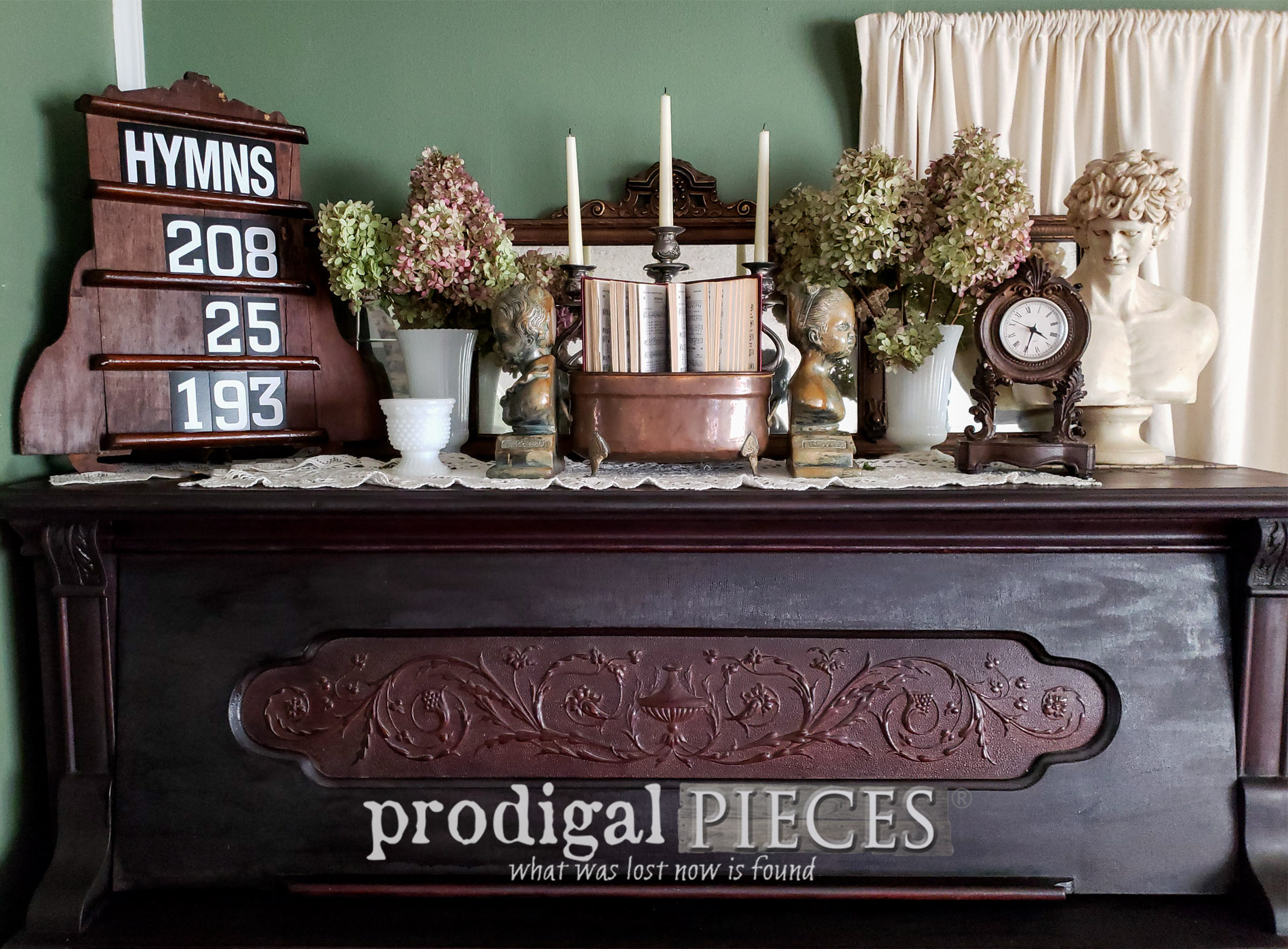 Featured Upcycled Hymn Board from Salvaged Parts by Larissa of Prodigal Pieces | prodigalpieces.com #prodigalpieces #diy #upcycled #home #homedecor #farmhouse