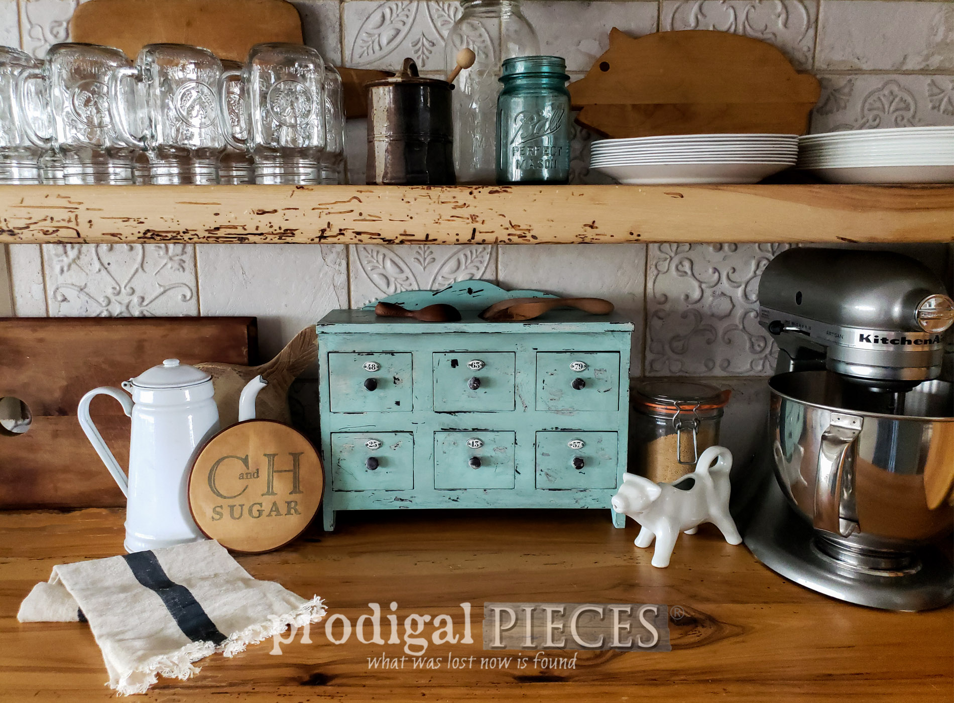 Featured Apothecary Cubby from a Thrift Store Find by Larissa of Prodigal Pieces | prodigalpieces.com #prodigalpieces #farmhouse #diy #home #homedecor #vintage