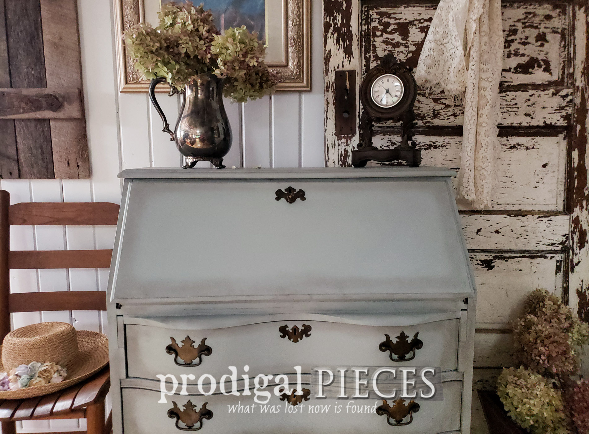 Featured Vintage Secretary Desk with Oodles of Storage by Larissa of Prodigal Pieces | prodigalpieces.com #prodigalpieces #diy #home #furniture #homedecor #farmhouse