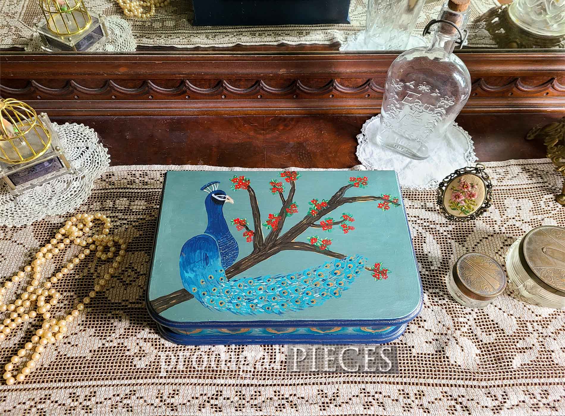 Featured Vintage Jewelry Box Makeover with Peacock Styling by Larissa of Prodigal Pieces | prodigalpieces.com #prodigalpieces #vintage #home #homedecor #handmade #peacock