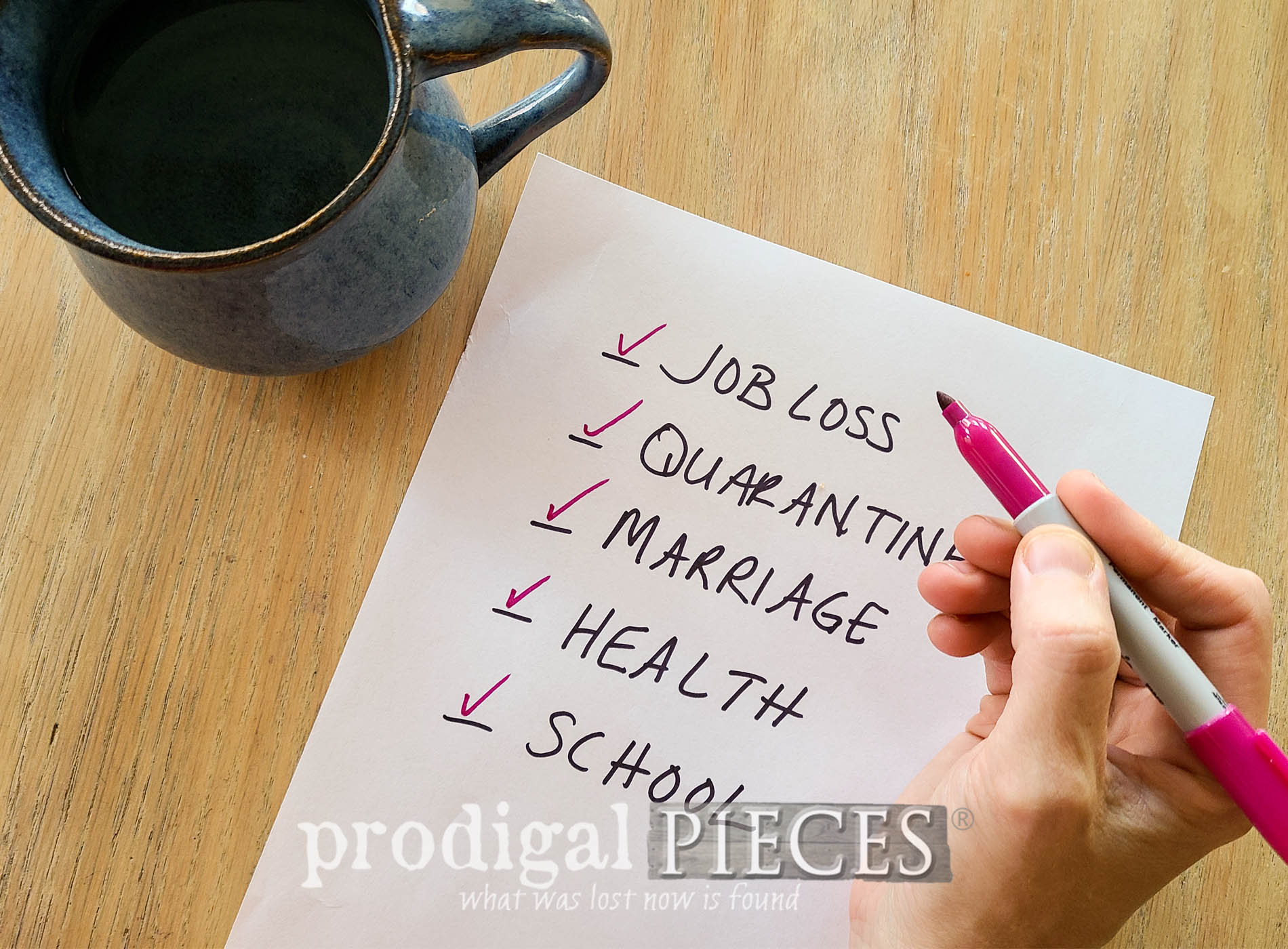 Featured Finding Thankfulness No Matter the Circumstance by Larissa of Prodigal Pieces | prodigalpieces.com #prodigalpieces #thankful #thanksgiving #faith #blessing