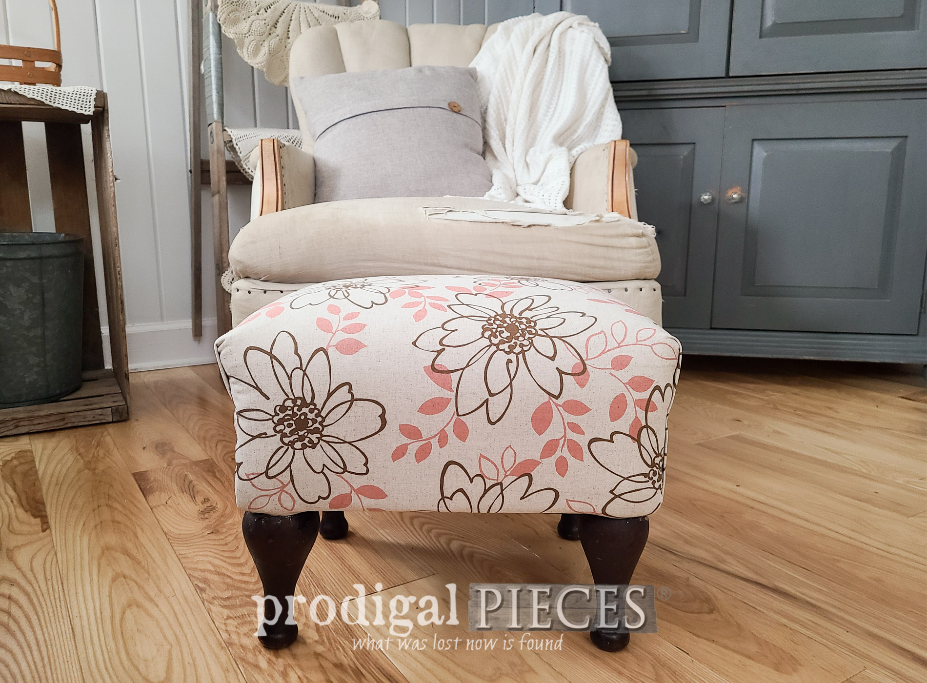 Featured Vintage Vinyl Footstool by Larissa of Prodigal Pieces | prodigalpieces.com #prodigalpieces #furniture #vintage #home #homedecor