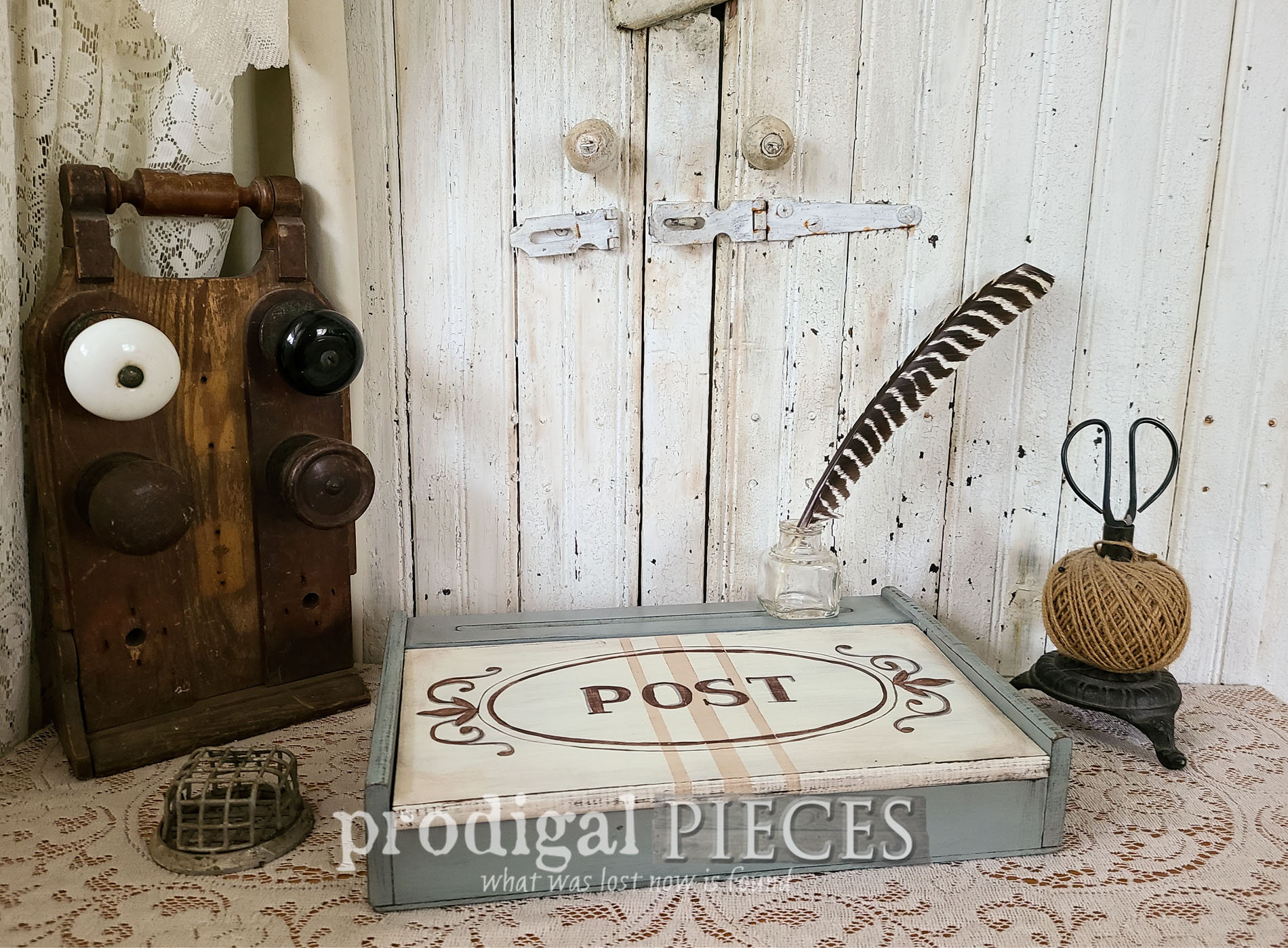 Featured Vintage Writing Box Given Antique Style by Larissa of Prodigal Pieces | prodigalpieces.com #prodigalpieces #diy #vintage #home #homedecor