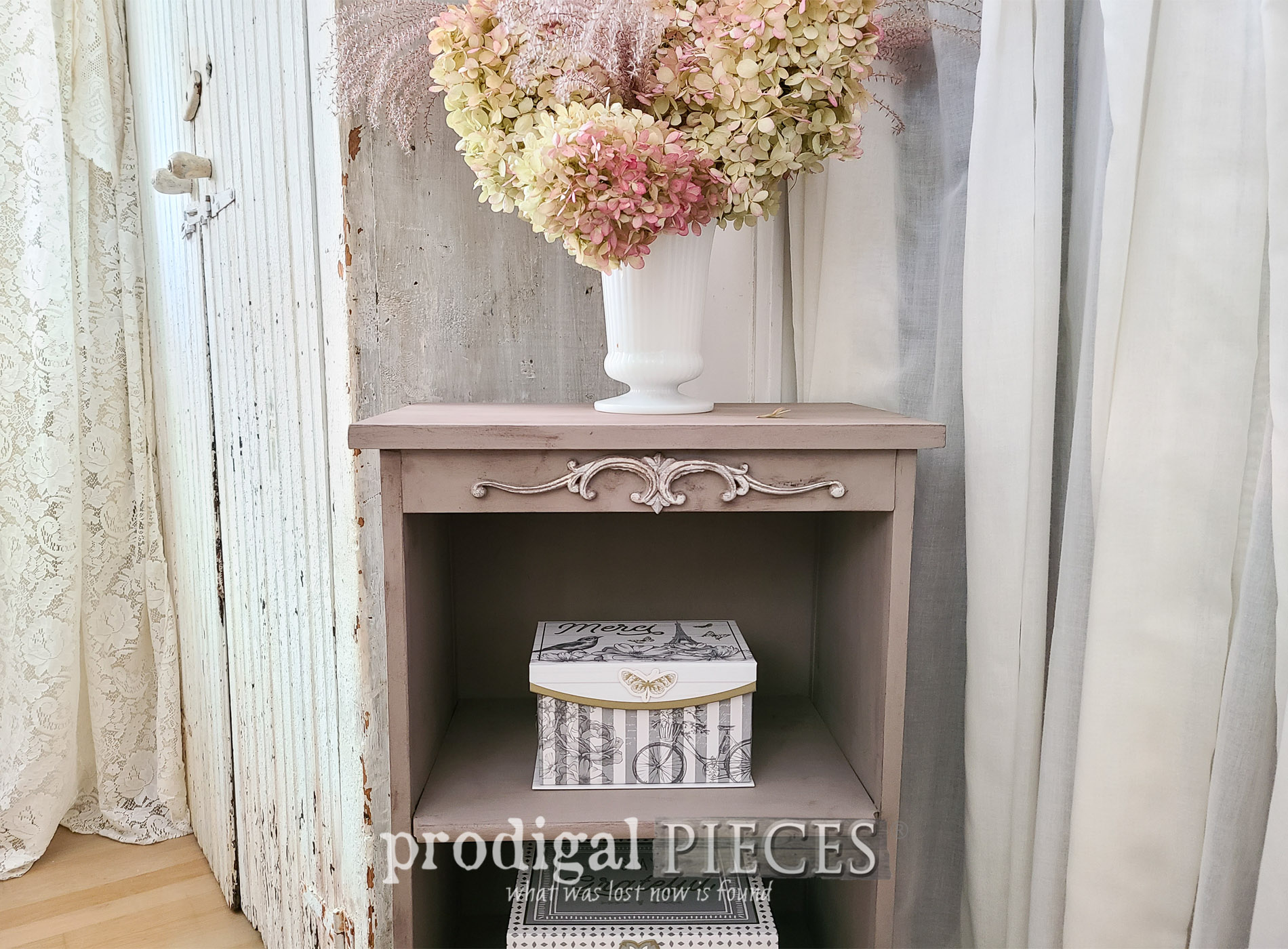 Featured Broken Furniture Upcycled into Home Decor by Larissa of Prodigal Pieces | prodigalpieces.com #prodigalpieces #diy #upcycled #home #homedecor #furniture