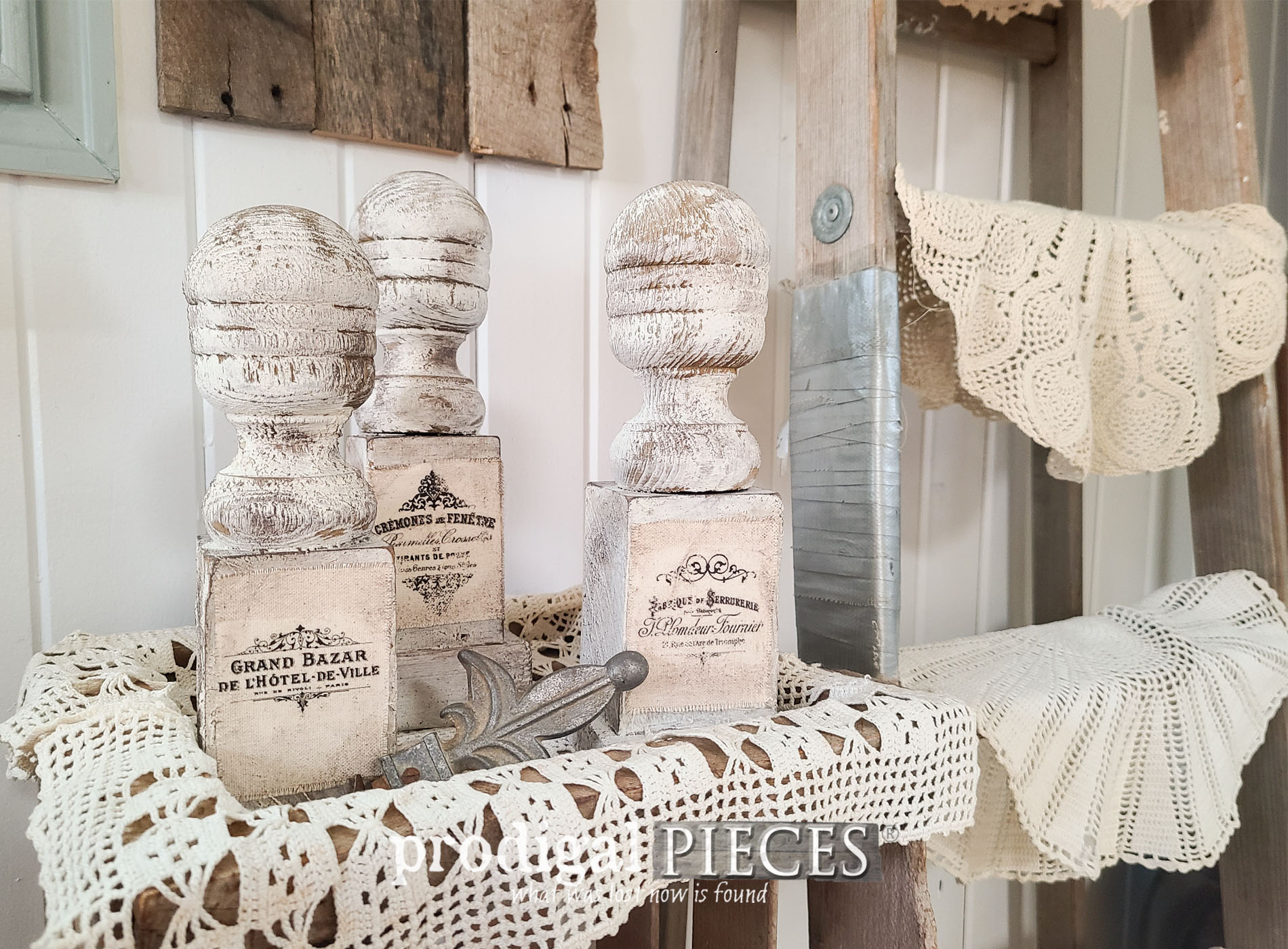 Featured French Farmhouse Upcycle Finials by Larissa of Prodigal Pieces | prodigalpieces.com #prodigalpieces #farmhouse #diy #home #french #antique
