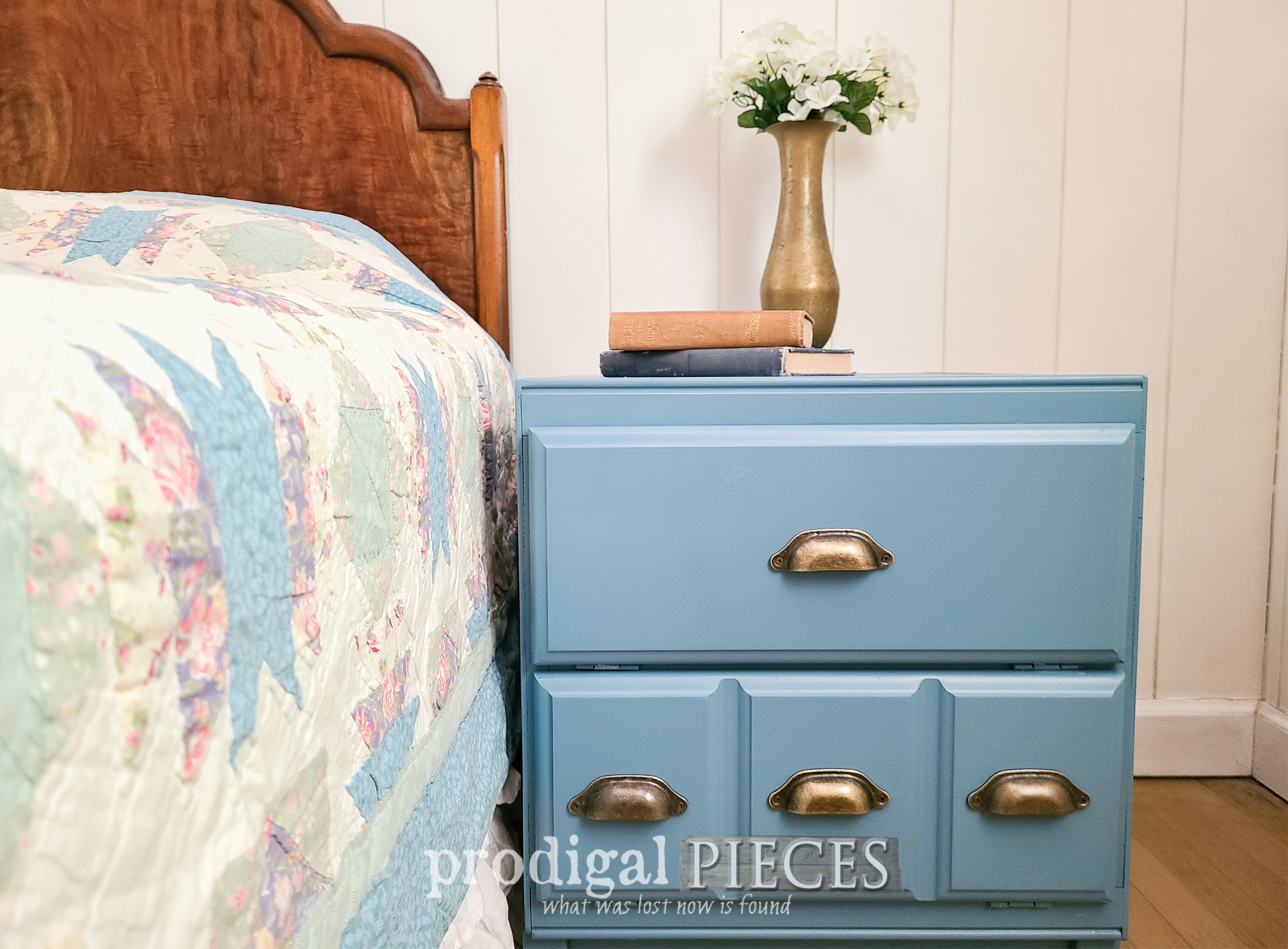 Featured Vintage Cabinet Side Table Makeover & Rebuild by Larissa of Prodigal Pieces | prodigalpieces.com #prodigalpieces #furntiure #diy #vintage #farmhouse #modernfarmhouse
