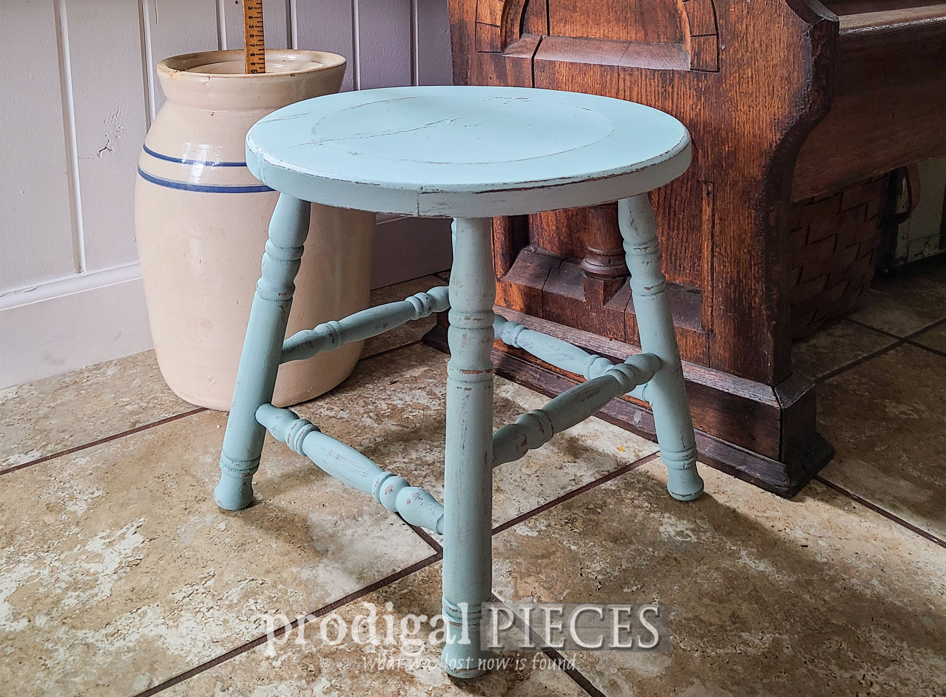 Featured Upcycled Bar Stool into Home Decor by Larissa of Prodigal Pieces | prodigalpieces.com #prodigalpieces #furniture #diy #home